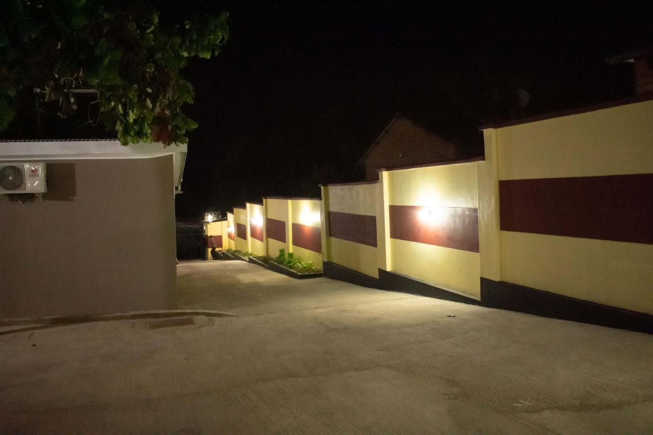 Travelodge Blantyre Exterior foto